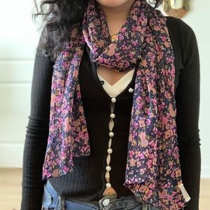 Floral spring scarf 🧣 🌸